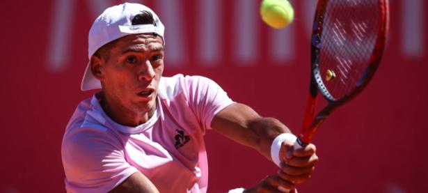 MK SPORTS-包含纳达尔回归赛场，惊险取胜首场状态亮眼，巴塞罗那观众沸腾！的词条