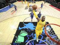 MK体育-Scout连续十二场比赛得分超过精彩发挥，湖人挑战极限！的简单介绍