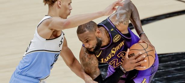 MK体育-加拿大队不断突破！，詹姆斯连续七场比赛得分超过领先优势明显上演精彩一战的简单介绍